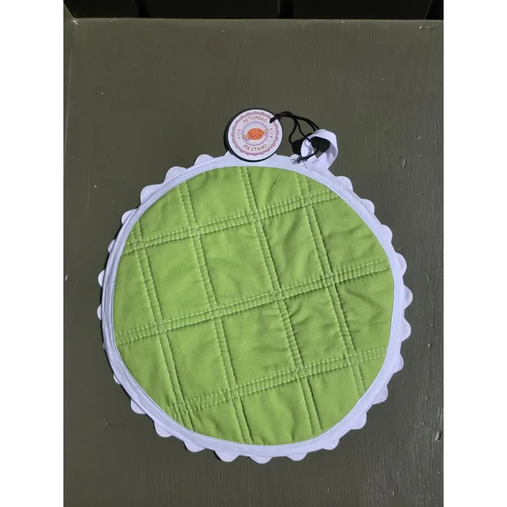 Key Lime Pie / Hot Pad / Potholder / Quilted Cotton / washable / 11